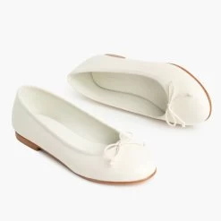 Prima | Ivory 11 Prima | Ivory -Fashion Shoes Promotion Store 1024x1024 Womens Prima Ivory 060223 FlatlayAlt 8b43cb06 e40f 43cc 8f24 3ca04f49d076